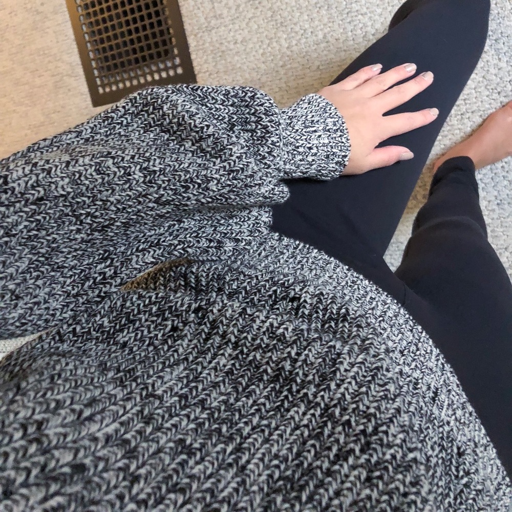 H & M turtles grey and white thick sweater